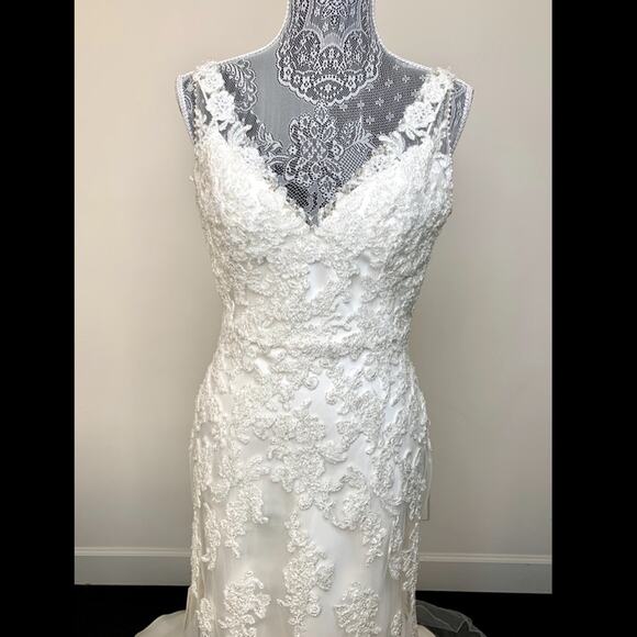 Mia Solano ‘Cate’ Ivory Beaded V Neck Backless Wedding Dress Size 6 - Picture 5 of 9